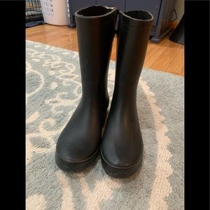 A New Day womens rainboots. Worn once, in great condition!